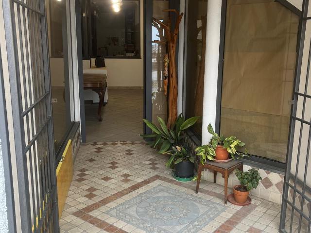 Locale Commerciale in vendita a Laigueglia, Liguria