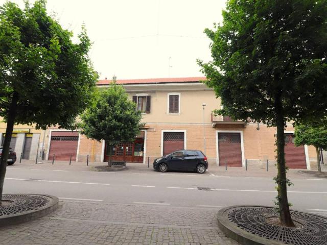 Locale Commerciale in vendita a Magnago, Lombardia