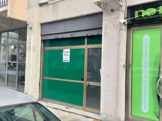 Locale Commerciale in vendita a IV Circoscrizione, Messina