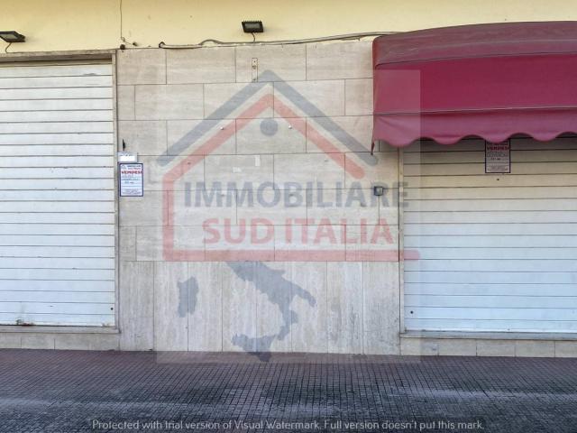 Locale Commerciale in vendita a Scauri, Minturno