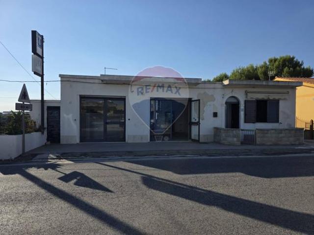Locale Commerciale in vendita a Marina Di Modica, Sicilia