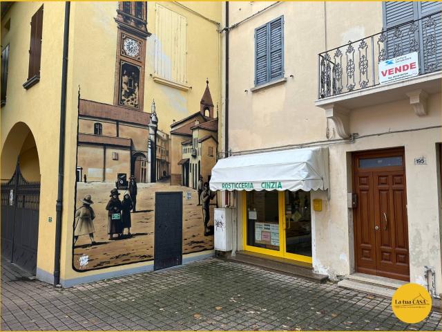 Locale Commerciale in vendita a Molinella, Reggio Emilia