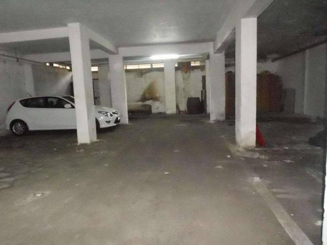 Locale Commerciale in vendita a Mondragone, Campania
