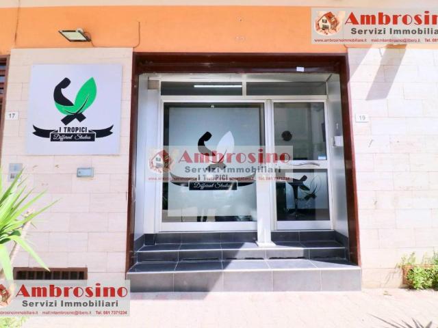 Locale Commerciale in vendita a Municipalità 5, Campania