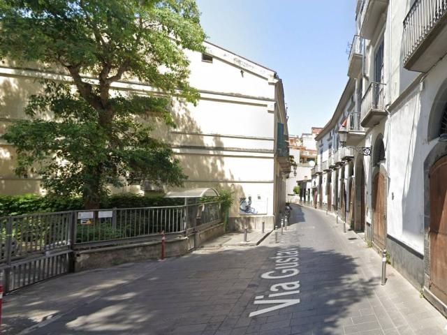 Locale Commerciale in vendita a Piedimonte, Nocera Inferiore