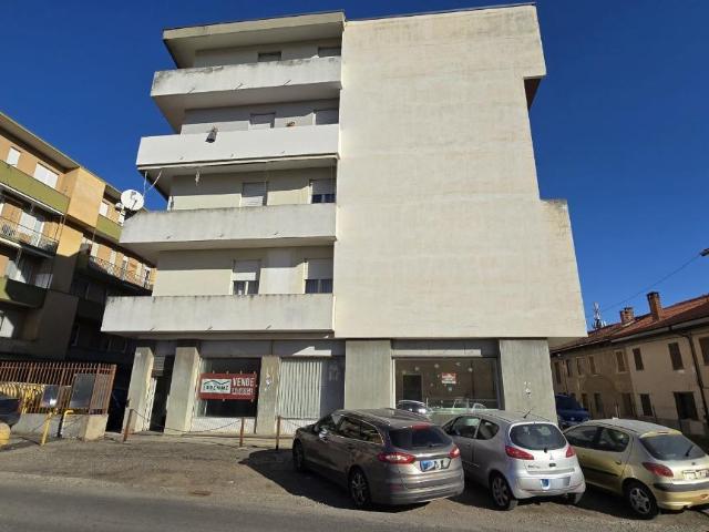 Locale Commerciale in vendita a Piemonte, Biella