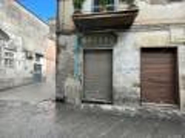 Locale Commerciale in vendita a Pagani, Campania