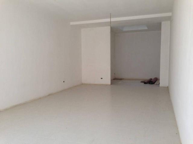 Locale Commerciale in vendita a Puglia, Lecce