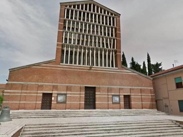 Locale Commerciale in vendita a Sant'Antonio, Pisa