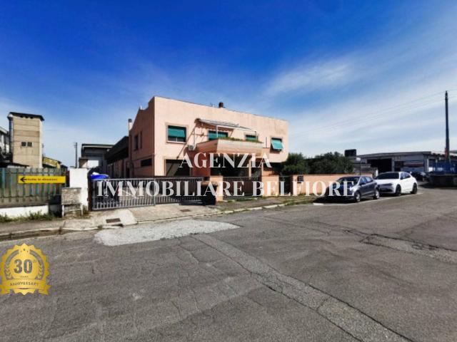 Locale Commerciale in vendita a Pietroconti, Pontedera