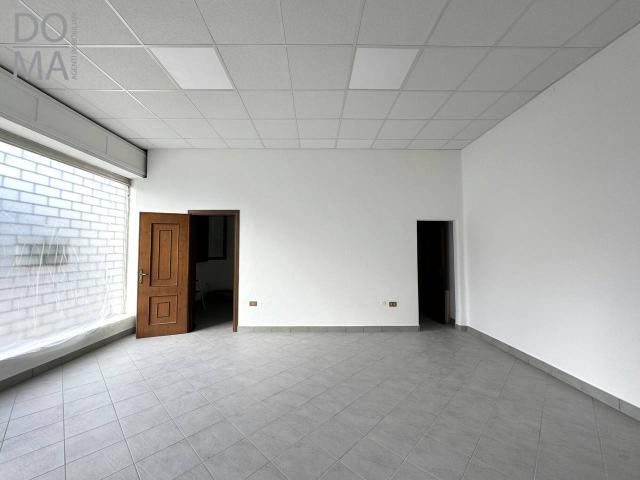 Locale Commerciale in vendita a Porto Viro, Veneto