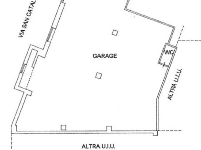 Locale Commerciale in vendita a Puglia, Bari