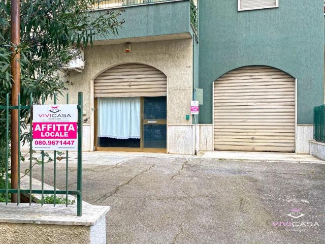 Locale Commerciale in vendita a Puglia, Bari