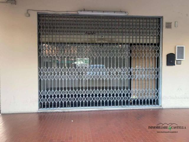 Locale Commerciale in vendita a Regina Pacis, Re