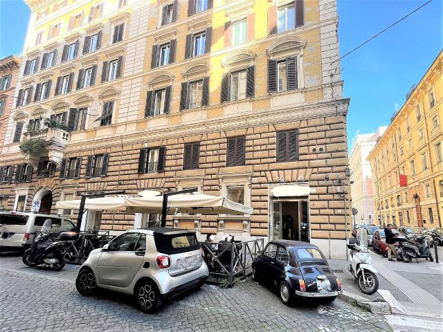 Locale Commerciale in vendita a Municipio Roma I, Roma Capitale