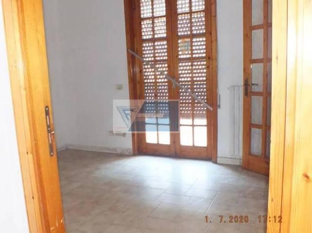 Locale Commerciale in vendita a Rosolini, Sicilia
