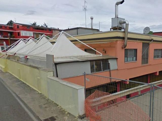 Locale Commerciale in vendita a San Giorgio Del Sannio, Campania