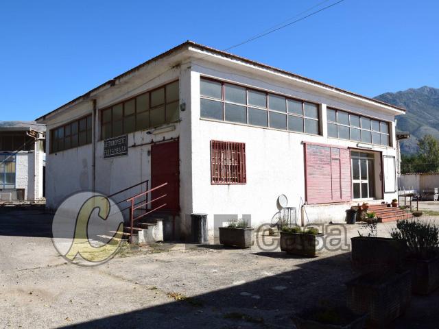 Locale Commerciale in vendita a San Vittore Del Lazio, Lazio