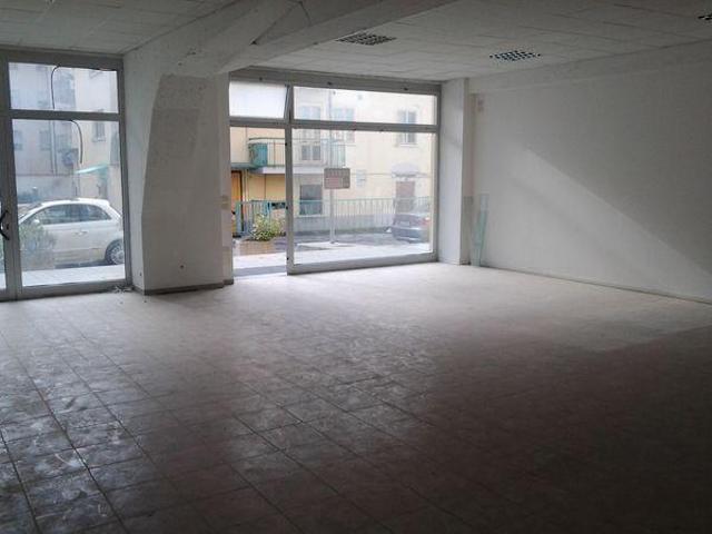 Locale Commerciale in vendita a Sansepolcro, Toscana