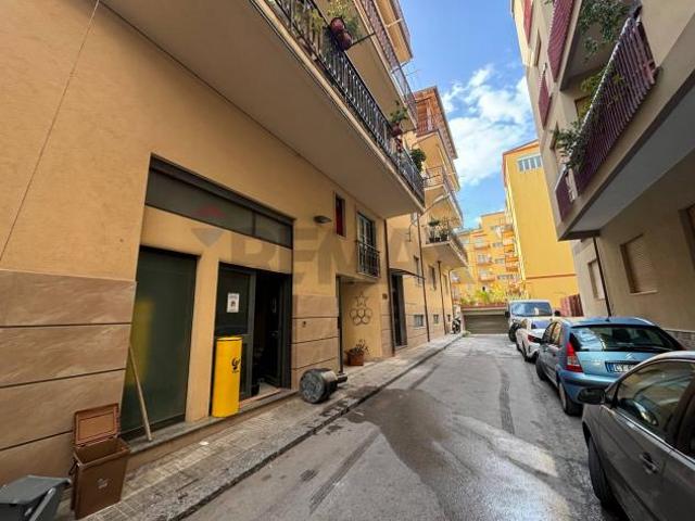 Locale Commerciale in vendita a Sant'agata Di Militello, Sicilia