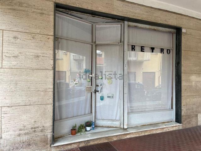 Locale Commerciale in vendita a Piemonte, Cuneo