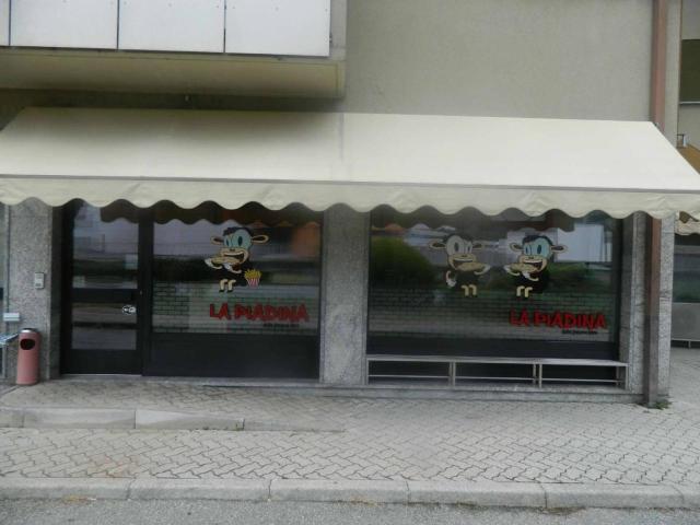 Locale Commerciale in vendita a Sondrio, Lombardia