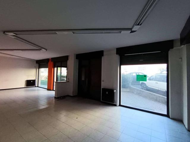 Locale Commerciale in vendita a Colda, Sondrio