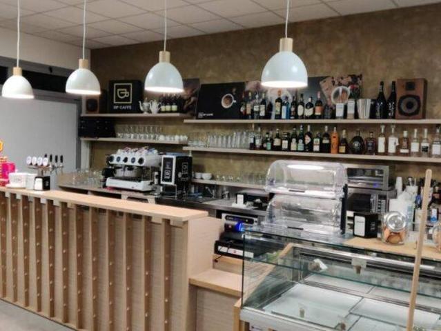 Locale Commerciale in vendita a Stra, Veneto