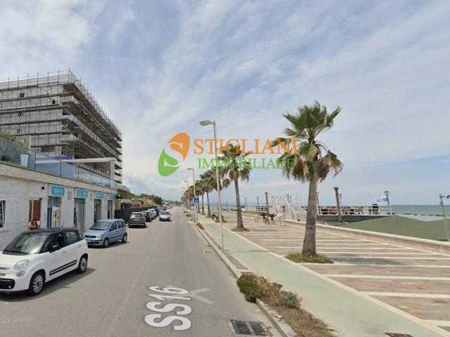 Locale Commerciale in vendita a Termoli, Molise