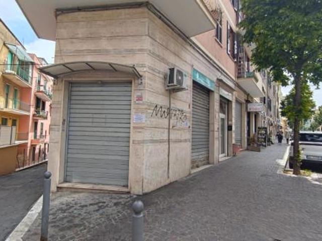 Locale Commerciale in vendita a Roma Capitale, Lazio