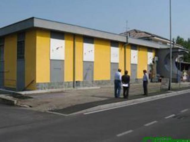 Locale Commerciale in vendita a Tribiano, Lombardia