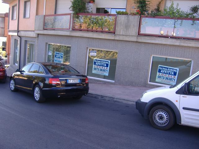 Locale Commerciale in vendita a Centro Storico, Vasto