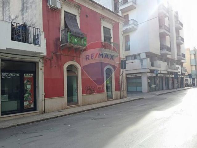 Locale Commerciale in vendita a Vittoria, Sicilia