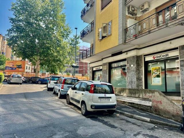 Ufficio in vendita a Campania
