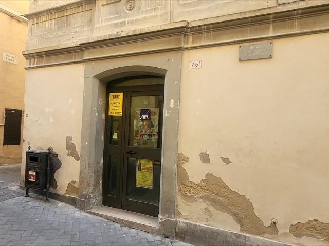 Locale Commerciale in vendita a Guardiagrele, Abruzzo