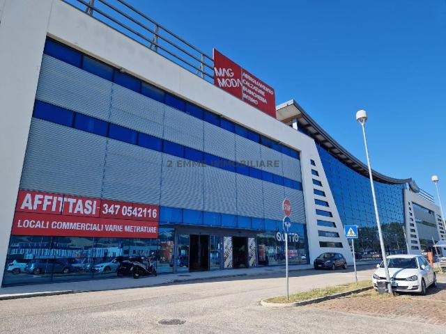 Locale Commerciale in vendita a Marche, Ascoli Piceno