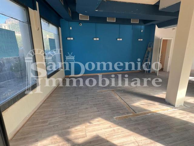 Locale Commerciale in vendita a San Giovanni alla Vena, Vicopisano