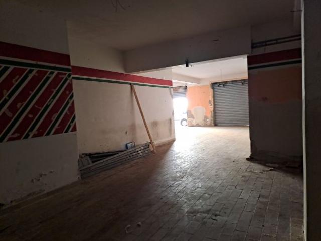 Locale Commerciale in vendita a Augusta, Sicilia