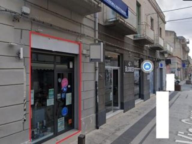 Locale Commerciale in vendita a Vittoria, Sicilia