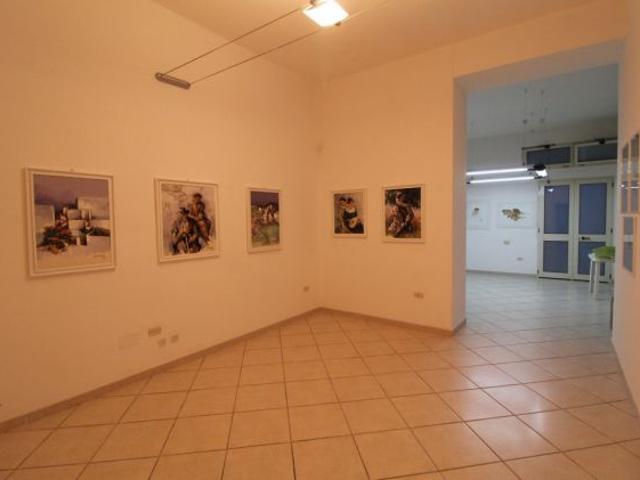Locale Commerciale in vendita a Puglia, Taranto