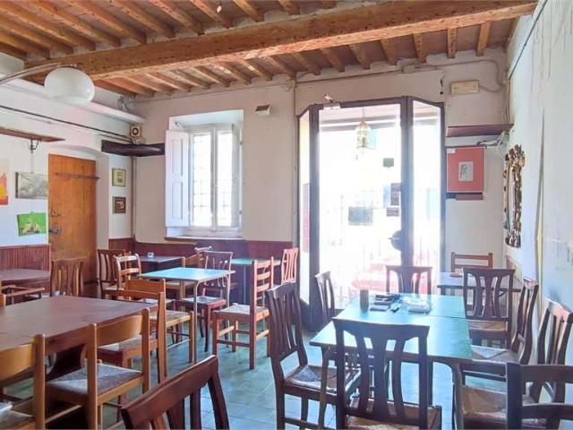 Locale Commerciale in affitto a Livorno, Toscana