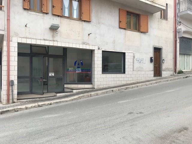 Locale Commerciale in affitto a Modica