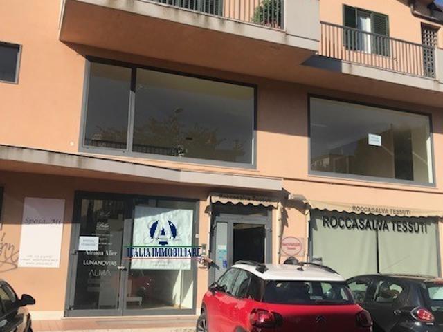 Locale Commerciale in affitto a Modica