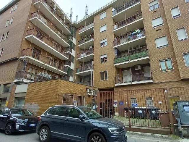 Locale Commerciale in vendita a Piemonte, Alessandria