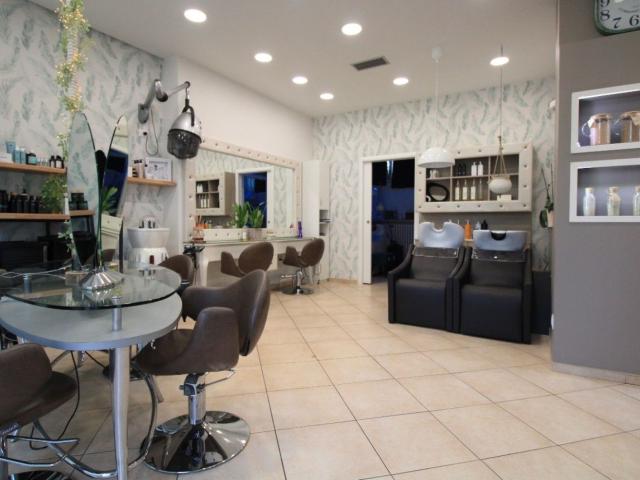 Locale Commerciale in affitto a Reggio Emilia