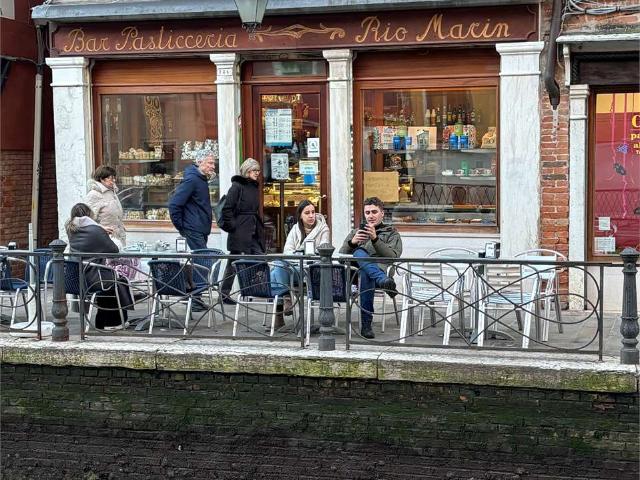 Locale Commerciale in vendita a Venezia