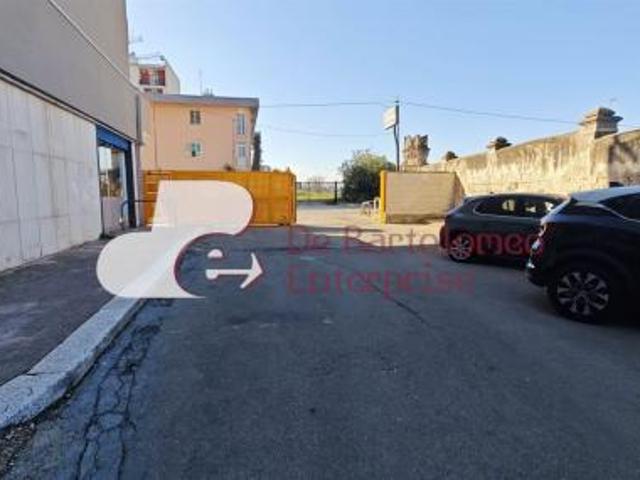 Capannone in vendita a Puglia, Bari