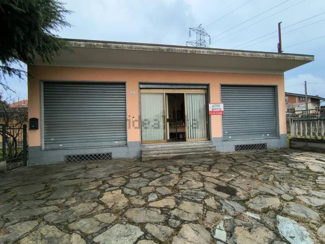 Locale Commerciale in affitto a Piemonte, Torino