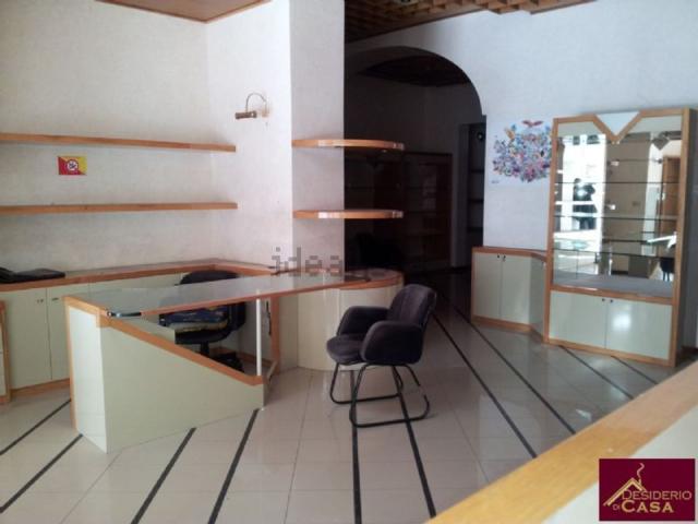 Locale Commerciale in affitto a Bagheria, Sicilia