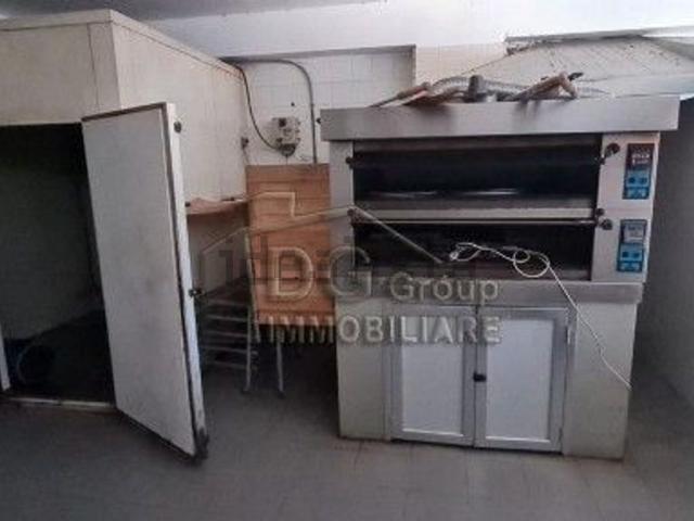 Locale Commerciale in affitto a Alcamo, Sicilia